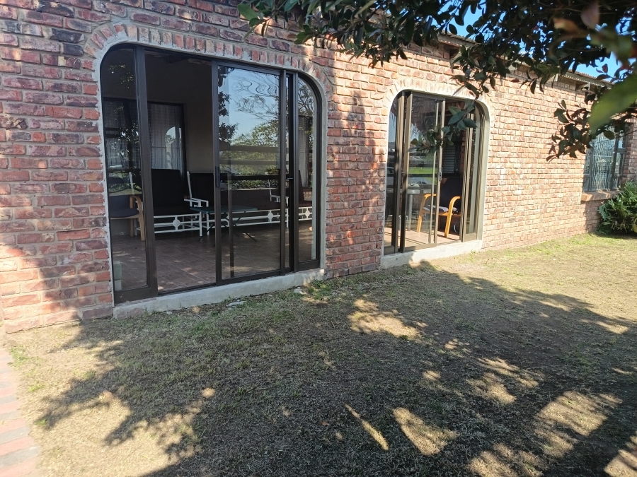 4 Bedroom Property for Sale in Algoa Park Eastern Cape